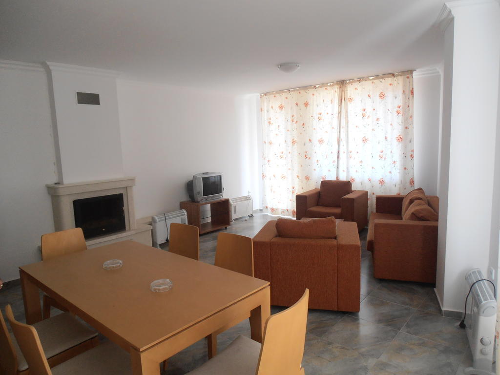 Monastery 3 Apartments Tmf ปอมโปโรโว ห้อง รูปภาพ